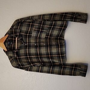 Just Polly Cropped Plaid Shirt